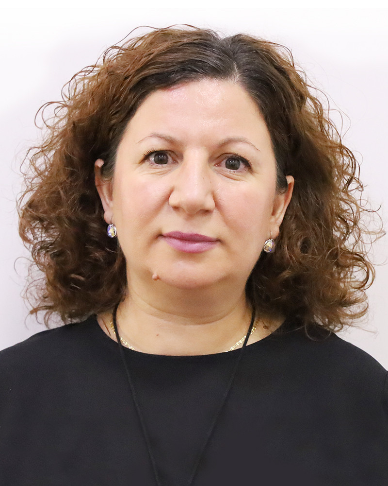 Dr. Ana Uka