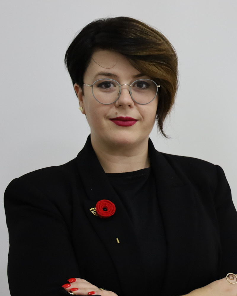 Dr. Eda Çela